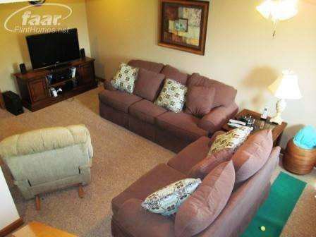 2233 North Irish Road Davison, MI 48423 - Photo 16 of 27 20397972-15.JPG