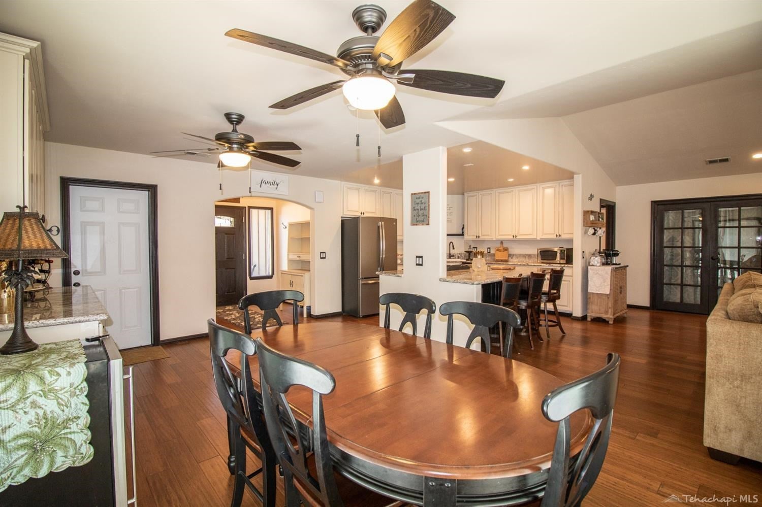 30481 South Lower Valley Road Tehachapi, CA 93561 - Photo 9 of 33 Gallery Image 9