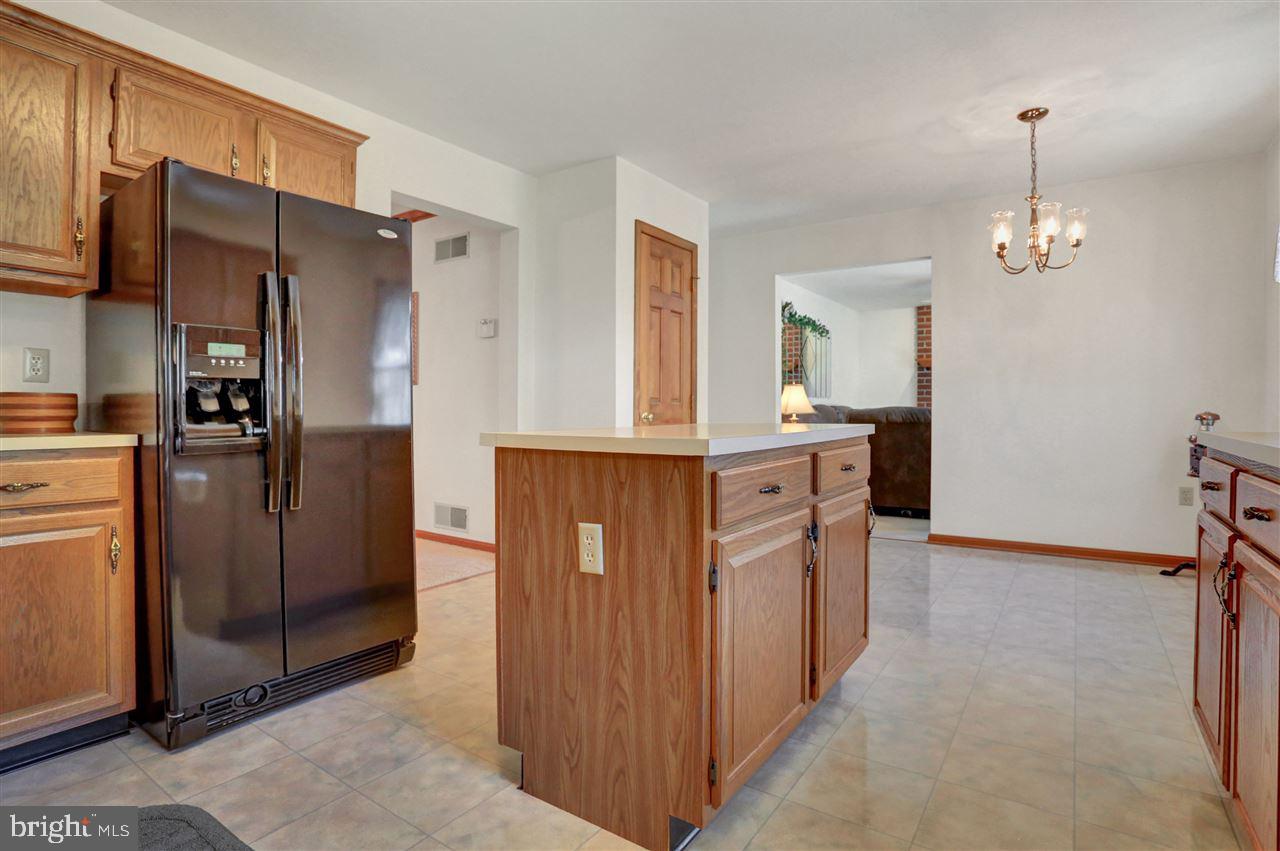 504 Hamlet Drive West Spring Grove, PA 17362 - Photo 19 of 36