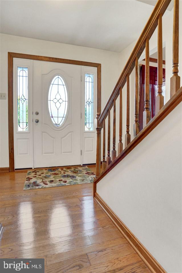 504 Hamlet Drive West Spring Grove, PA 17362 - Photo 9 of 36