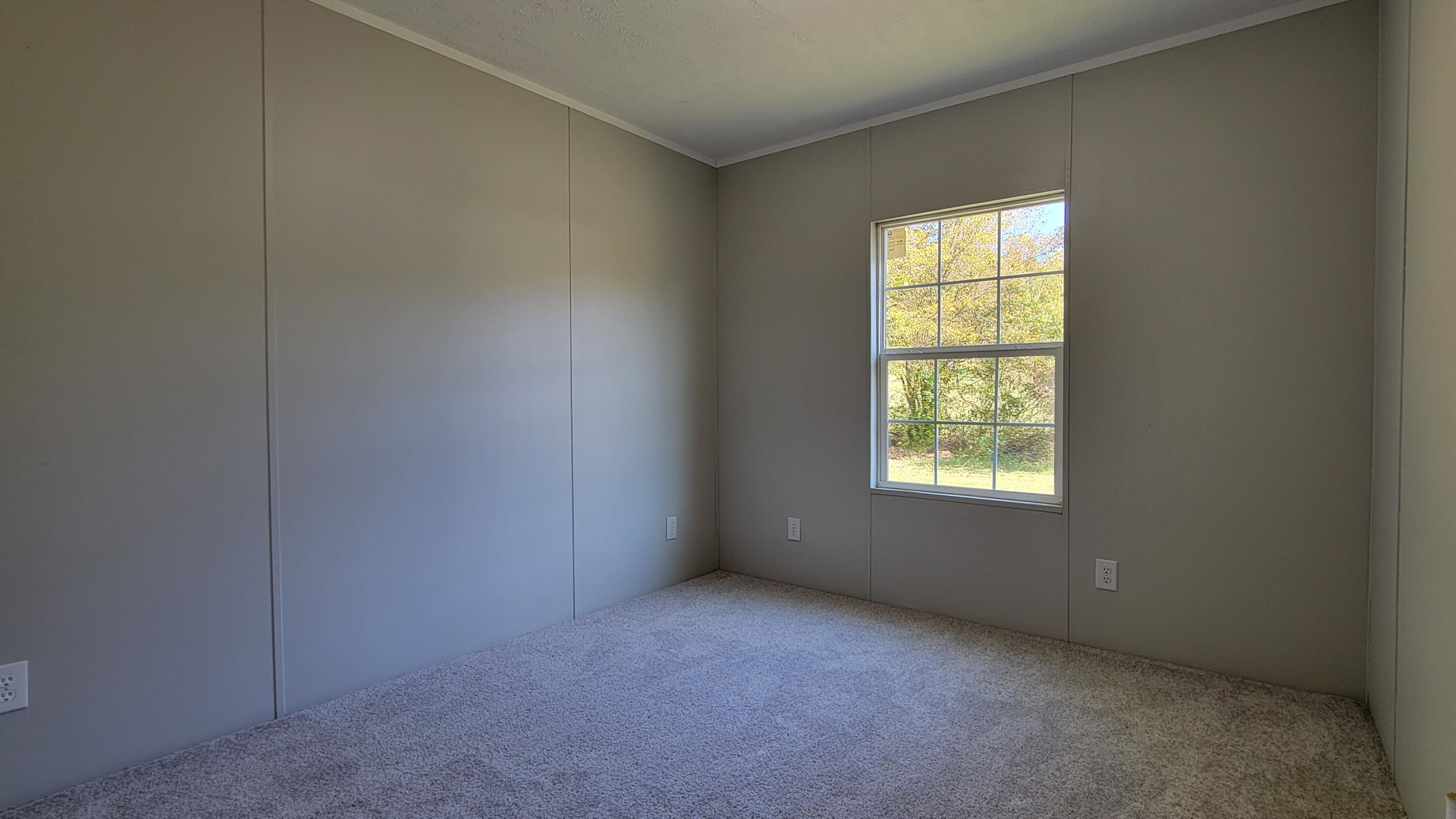 118 Lick Fork Road Middlesboro, KY 40965 - Photo 19 of 28 20221007_113811