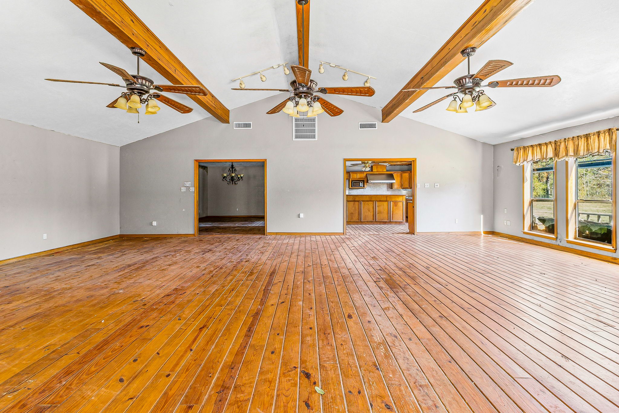 7101 Ireland Road Silsbee, TX 77656 - Photo 13 of 39