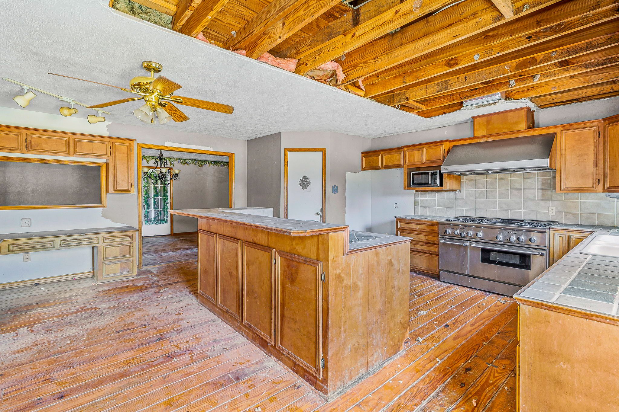 7101 Ireland Road Silsbee, TX 77656 - Photo 14 of 39