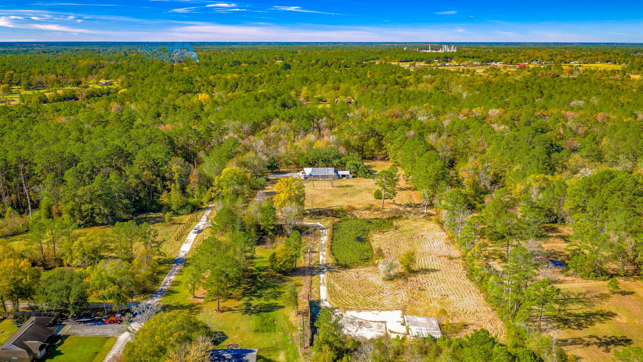 7101 Ireland Road Silsbee, TX 77656 - Photo 3 of 39