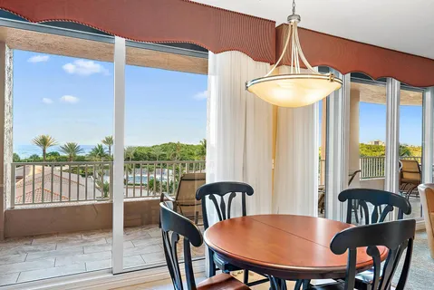 $1,575,000 | 700 Ocean Royale, Unit 302, Juno Beach, FL 33408