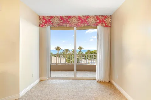 $1,575,000 | 700 Ocean Royale, Unit 302, Juno Beach, FL 33408