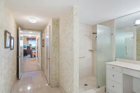 $1,575,000 | 700 Ocean Royale, Unit 302, Juno Beach, FL 33408