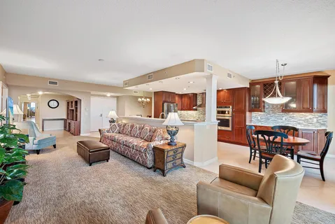 $1,575,000 | 700 Ocean Royale, Unit 302, Juno Beach, FL 33408