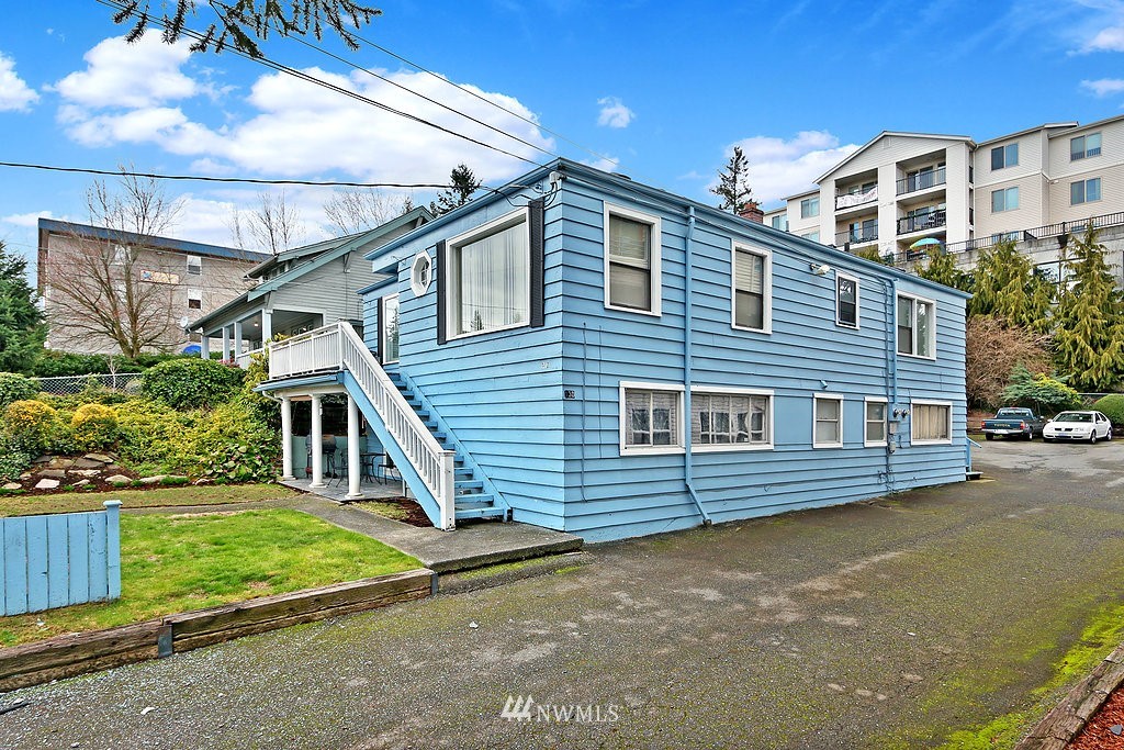 130 Southwest 156th Street Burien, WA 98166 - Photo 2 of 16 Gallery Image 2
