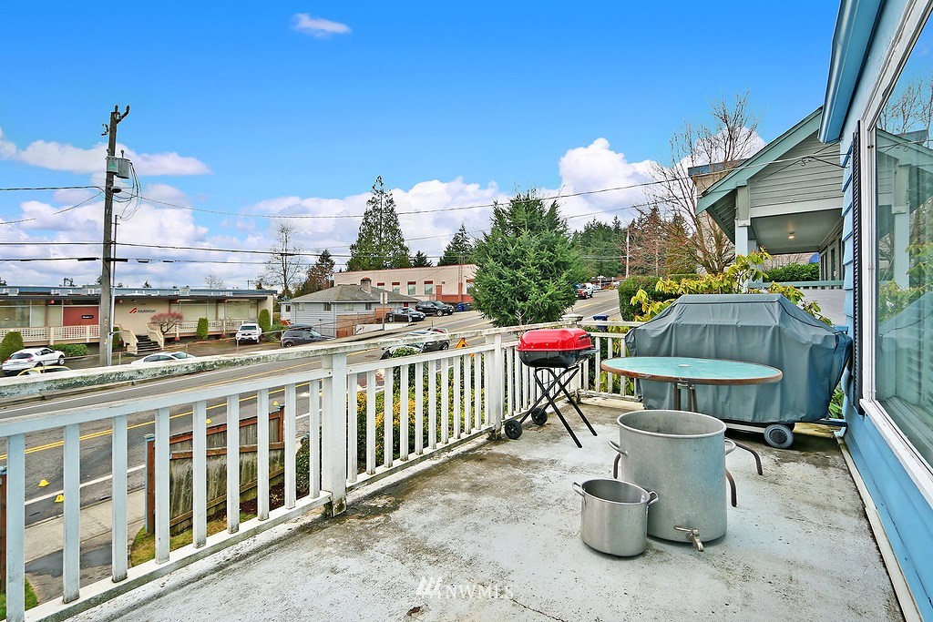 130 Southwest 156th Street Burien, WA 98166 - Photo 5 of 16 Gallery Image 5