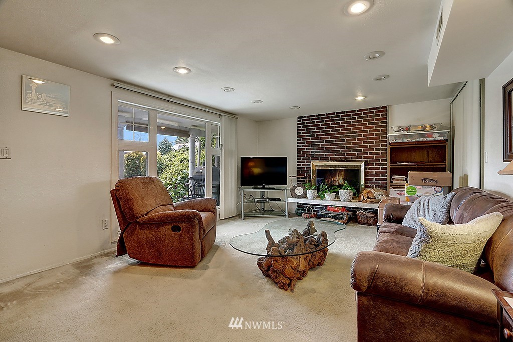 130 Southwest 156th Street Burien, WA 98166 - Photo 9 of 16 Gallery Image 9