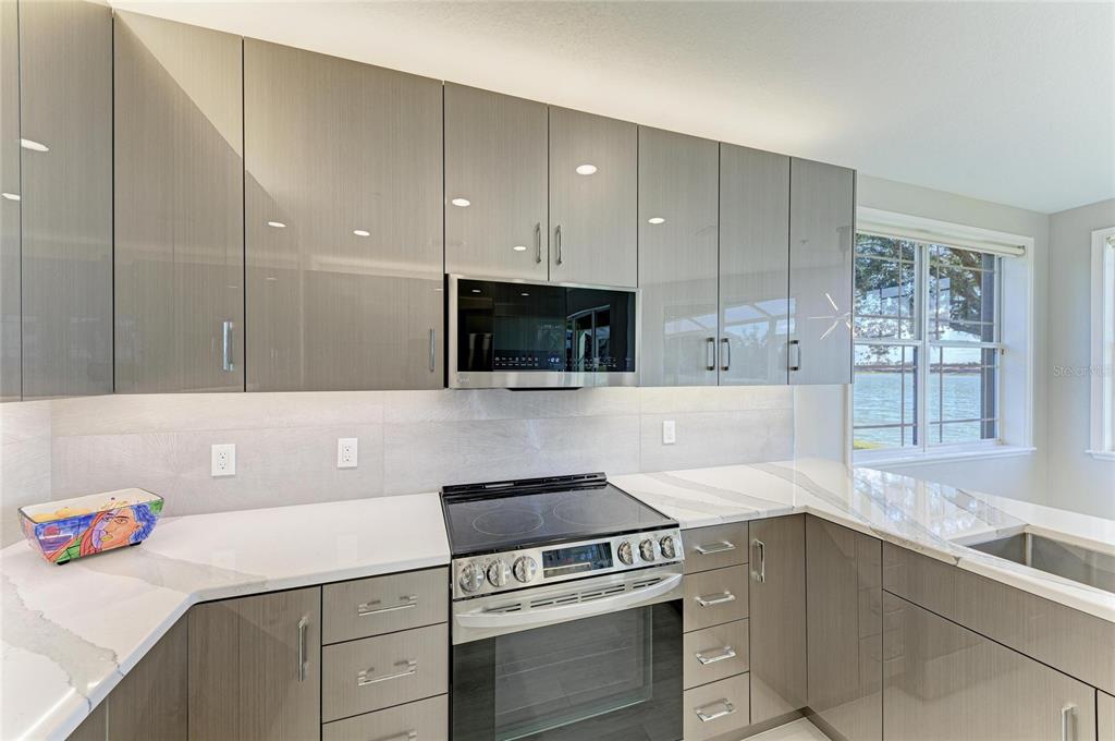 6527 Moorings Point Circle, Unit 101 Lakewood Ranch, FL 34202 - Photo 12 of 51