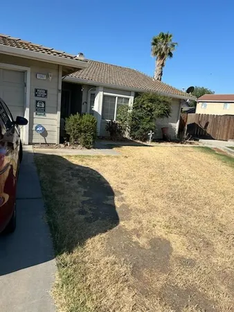 $370,000 | 1007 Acaciawood Court, Los Banos, CA 93635