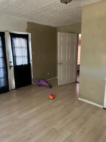 $370,000 | 1007 Acaciawood Court, Los Banos, CA 93635