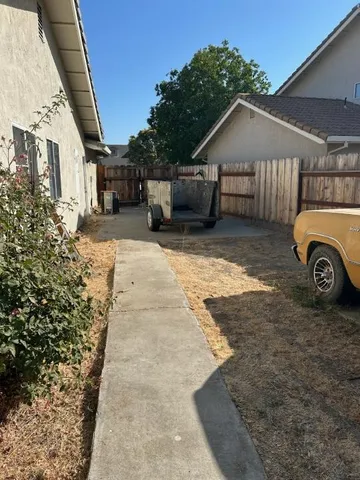 $370,000 | 1007 Acaciawood Court, Los Banos, CA 93635