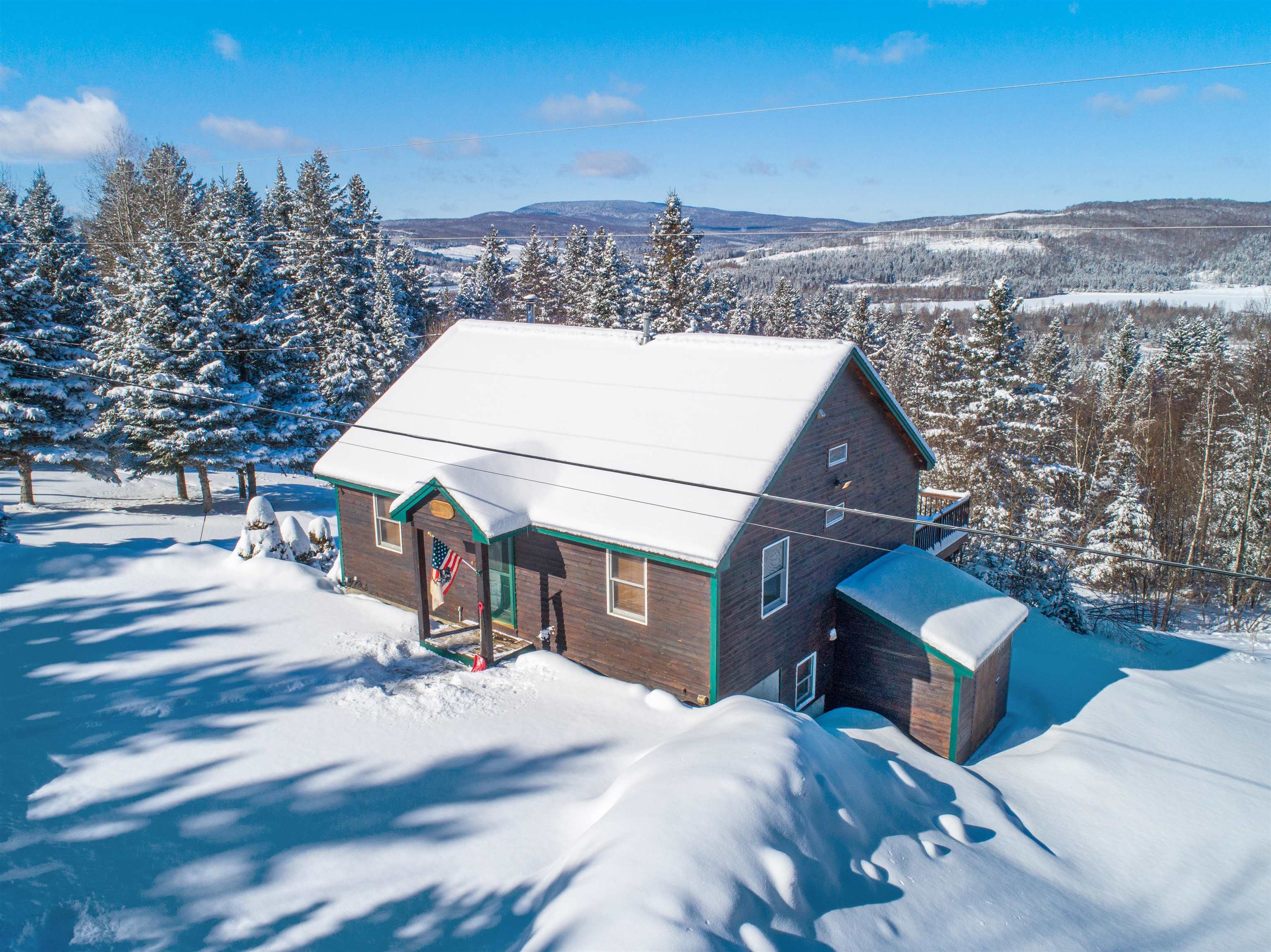 117 Daniel Beard Road Pittsburg, NH 03592 - Photo 6 of 39 Gallery Image 6