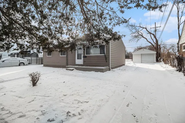 $179,800 | 2886 Appleridge Street, Ypsilanti, MI 48198