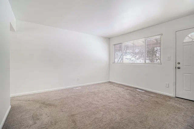 $179,800 | 2886 Appleridge Street, Ypsilanti, MI 48198