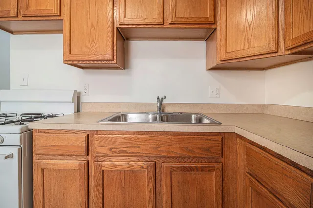 $179,800 | 2886 Appleridge Street, Ypsilanti, MI 48198