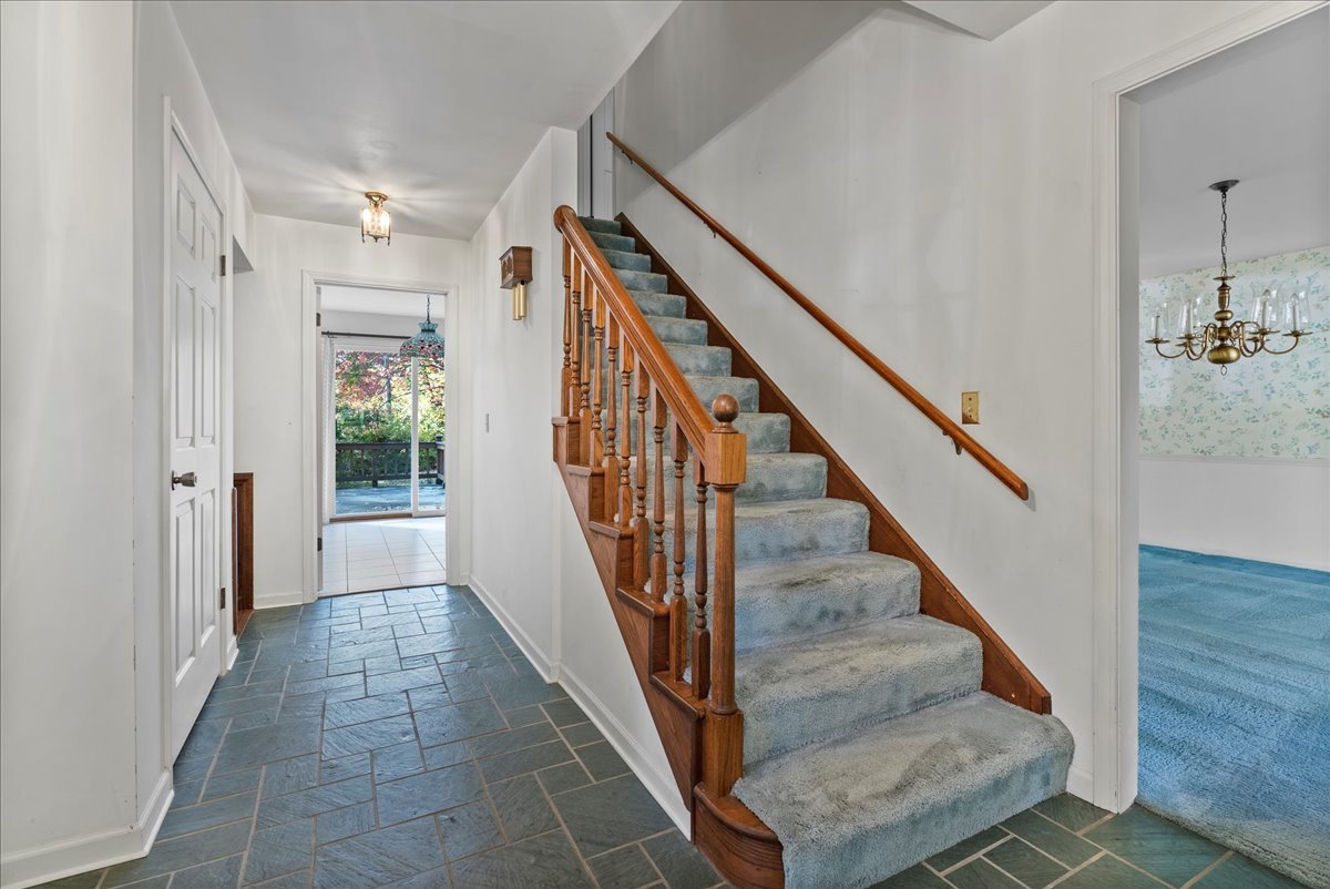 1107 Pine Ridge Court Normal, IL 61761 - Photo 5 of 50 a view of entryway
