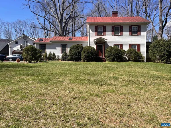 $3,200 | 954 Old Lynchburg Road, Unit A, Charlottesville, VA 22903
