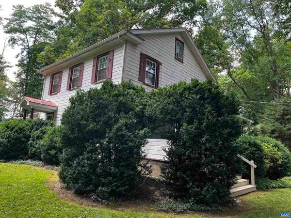 $3,200 | 954 Old Lynchburg Road, Unit A, Charlottesville, VA 22903