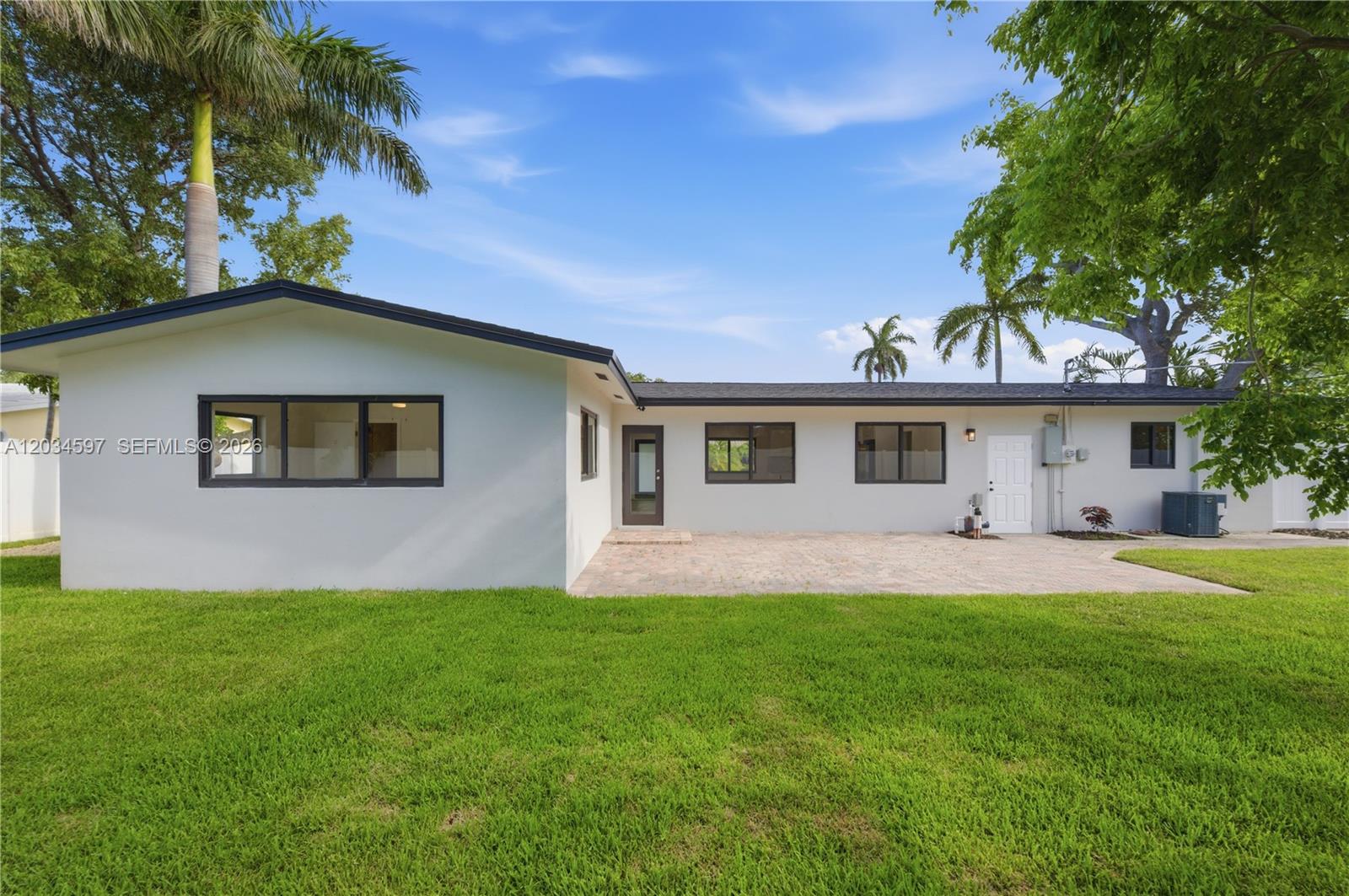 2731 Northeast 52nd Street Lighthouse Point, FL 33064 - Photo 32 of 43