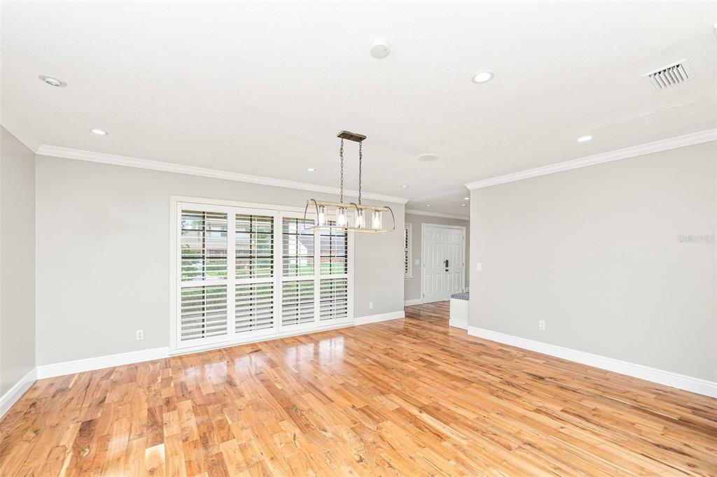 1010 Mallow Way Brandon, FL 33510 - Photo 4 of 22 Gallery Image 4