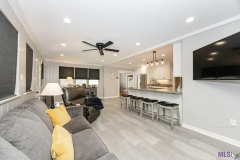 $250,000 | 32565 Willow Street, White Castle, LA 70788