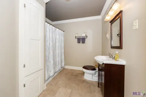 $250,000 | 32565 Willow Street, White Castle, LA 70788