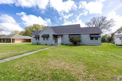 $250,000 | 32565 Willow Street, White Castle, LA 70788