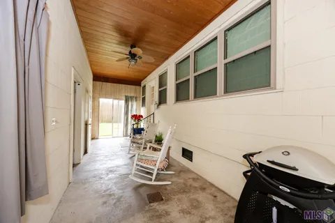 $250,000 | 32565 Willow Street, White Castle, LA 70788