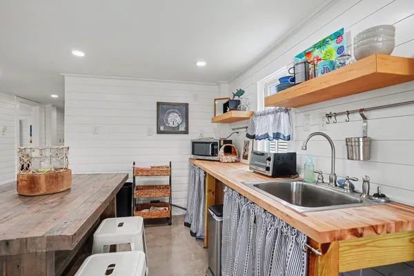 $1,699,000 | 242 State Rd S-26-530, Murrells Inlet, SC 29576