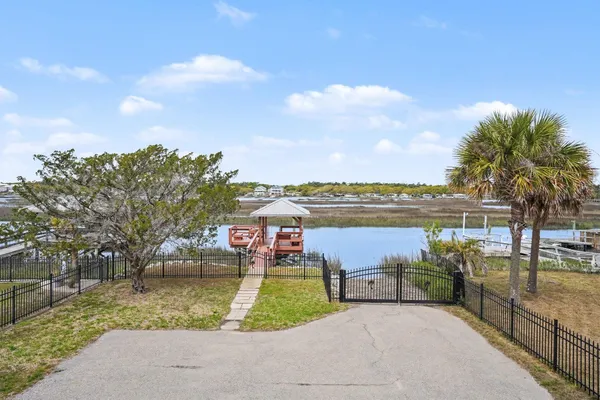$1,699,000 | 242 State Rd S-26-530, Murrells Inlet, SC 29576