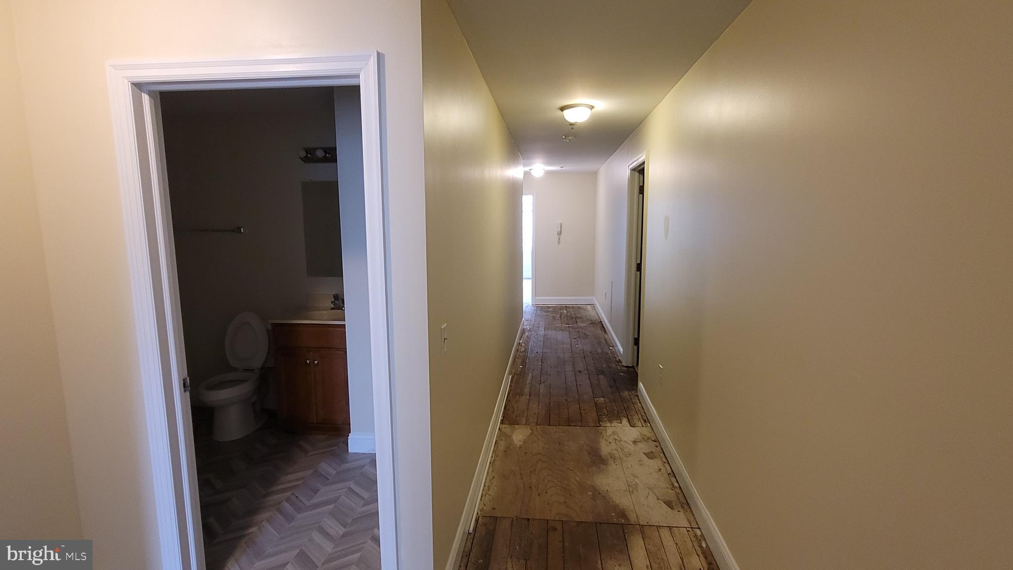 48 South 6th Street, Unit 2F Reading, PA 19602 - Photo 17 of 22 entrance hallway