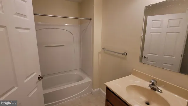 $1,600 | 48 South 6th Street, Unit 2F, Reading, PA 19602