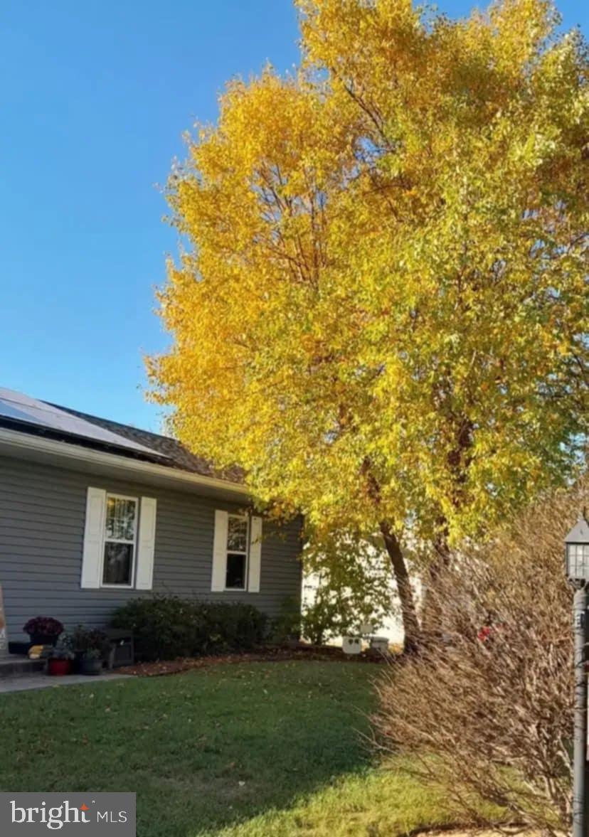 2508 Manor Road York, PA 17408 - Photo 27 of 39 Golden autumn hues grace a charming home.
