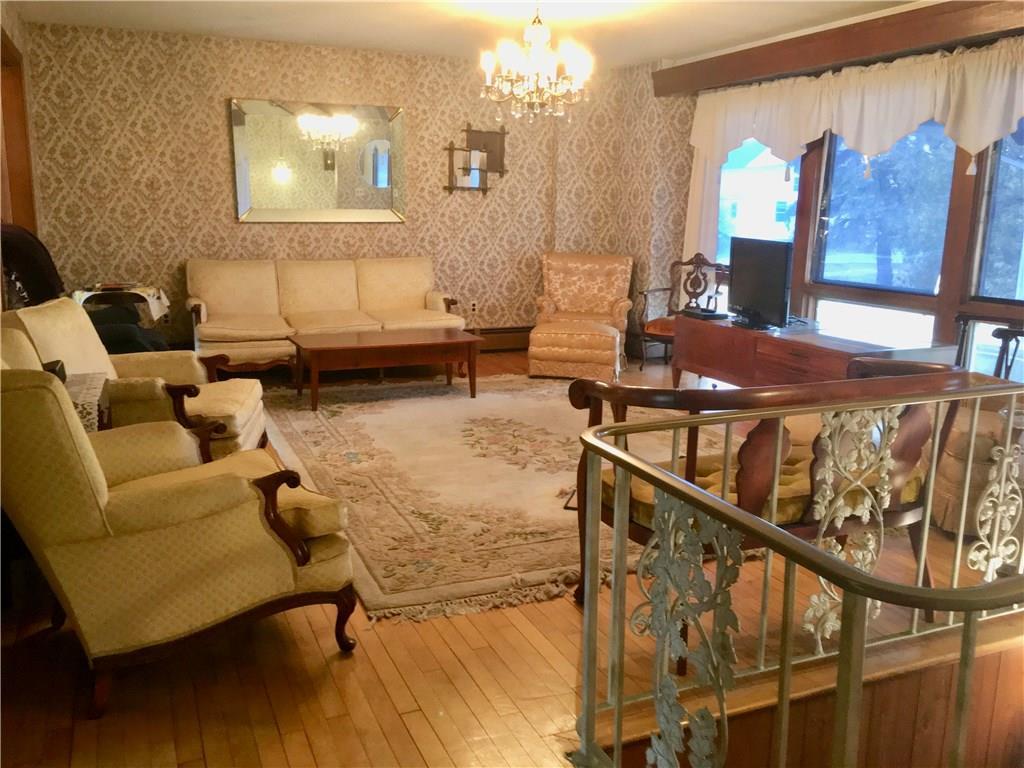 124-128 New County Road Saco, ME 04072 - Photo 10 of 10 Large living room in main house
