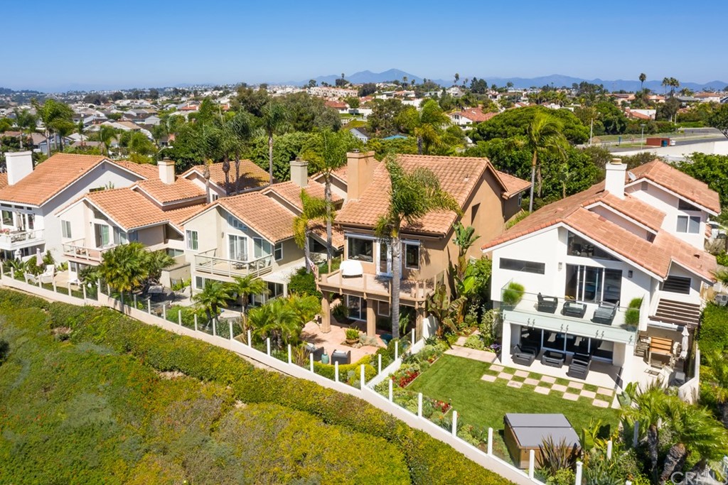 17 St Francis Court Dana Point, CA 92629 - Photo 51 of 66 an aerial view of residential houses with outdoor space and river