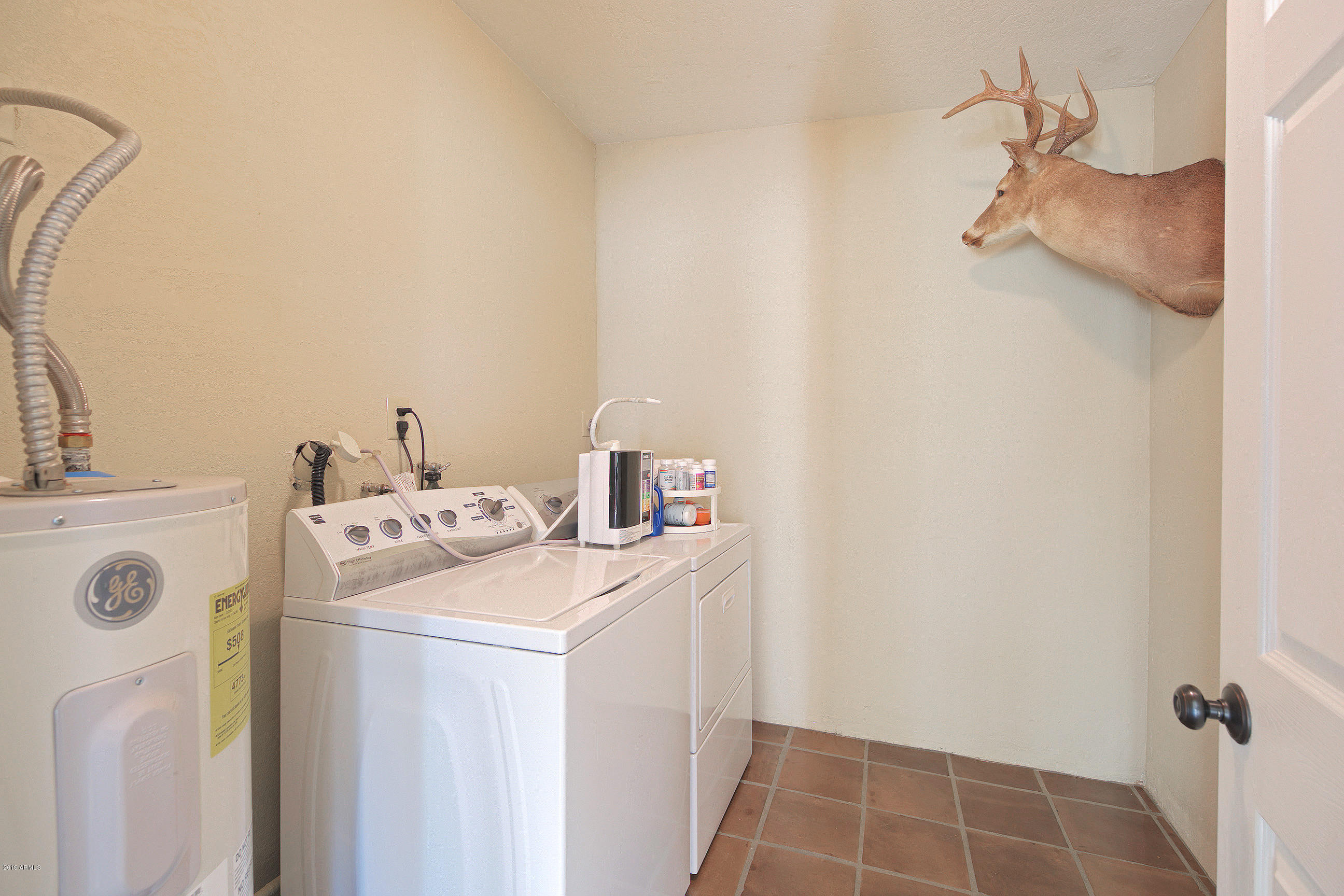 5420 Painted Rock Road Apache Junction, AZ 85119 - Photo 25 of 29 Spacious Laundry
