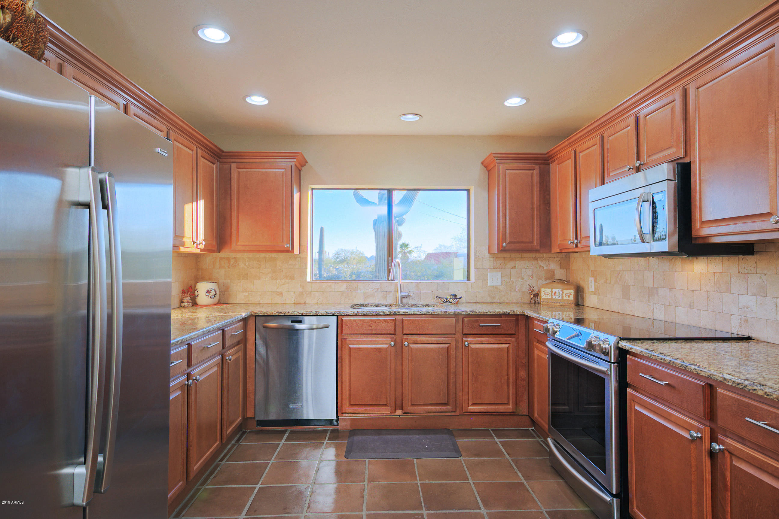 5420 Painted Rock Road Apache Junction, AZ 85119 - Photo 9 of 29 Upgraded Staggered Cabinets