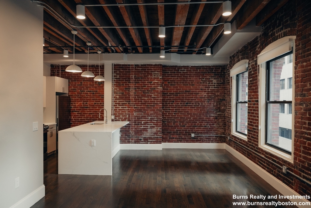 281 Franklin Street, Unit 203 Boston, MA 02110 - Photo 2 of 4 a view of an empty room