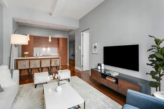 $1,435,000 | 140 West 22nd Street, Unit 4C | Chelsea