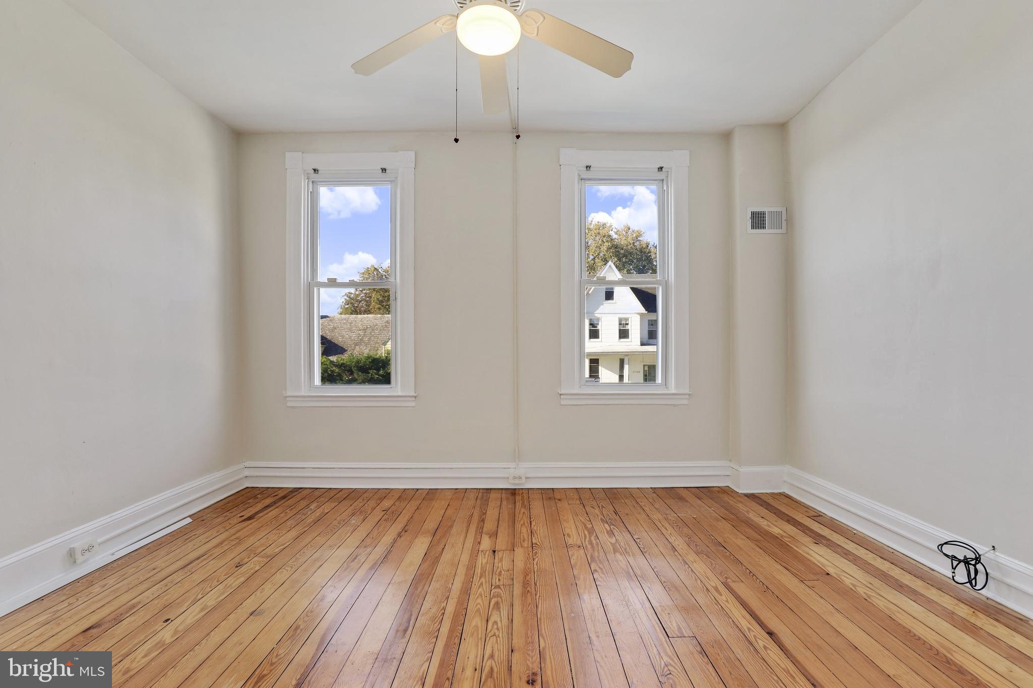 2902 Evergreen Avenue Baltimore, MD 21214 - Photo 4 of 46