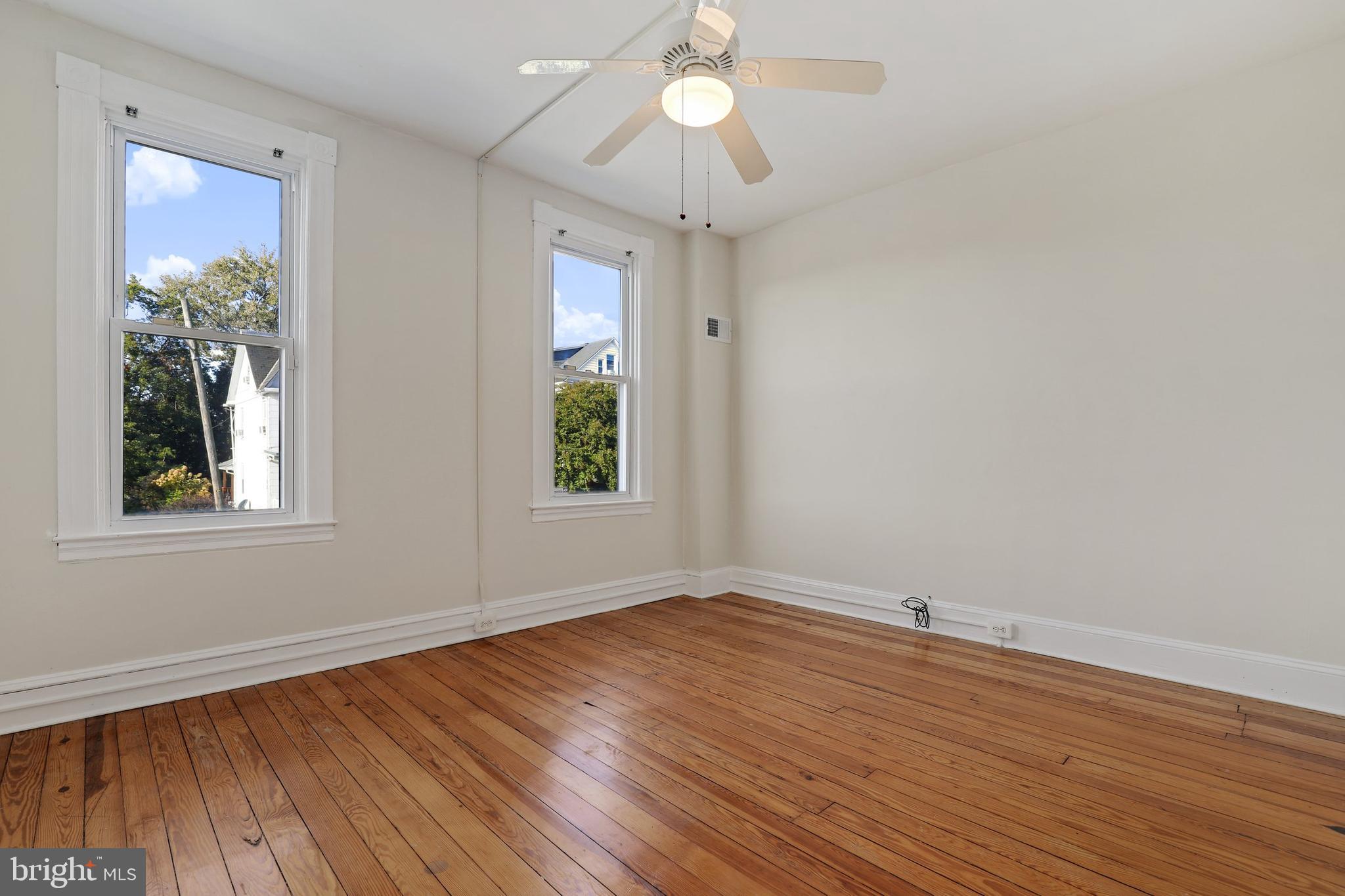 2902 Evergreen Avenue Baltimore, MD 21214 - Photo 6 of 46