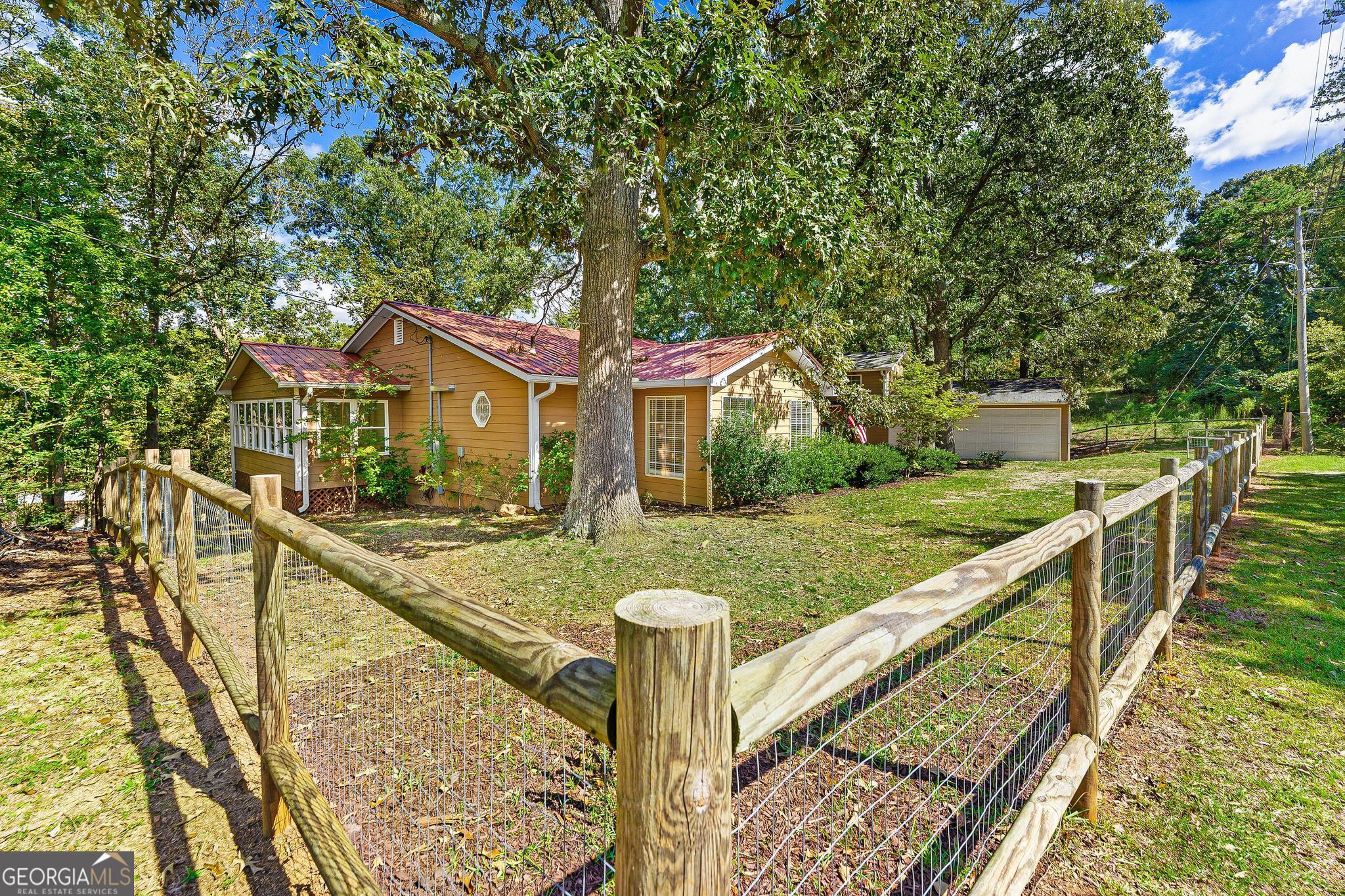 158 Creekwood Road Hartwell, GA 30643 - Photo 1 of 51