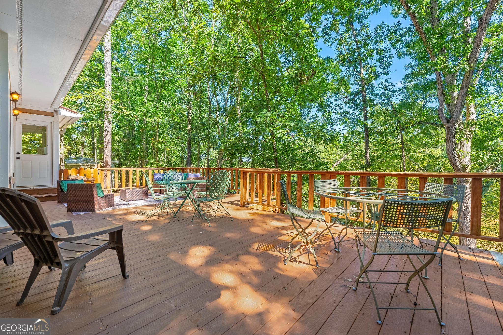 158 Creekwood Road Hartwell, GA 30643 - Photo 4 of 51