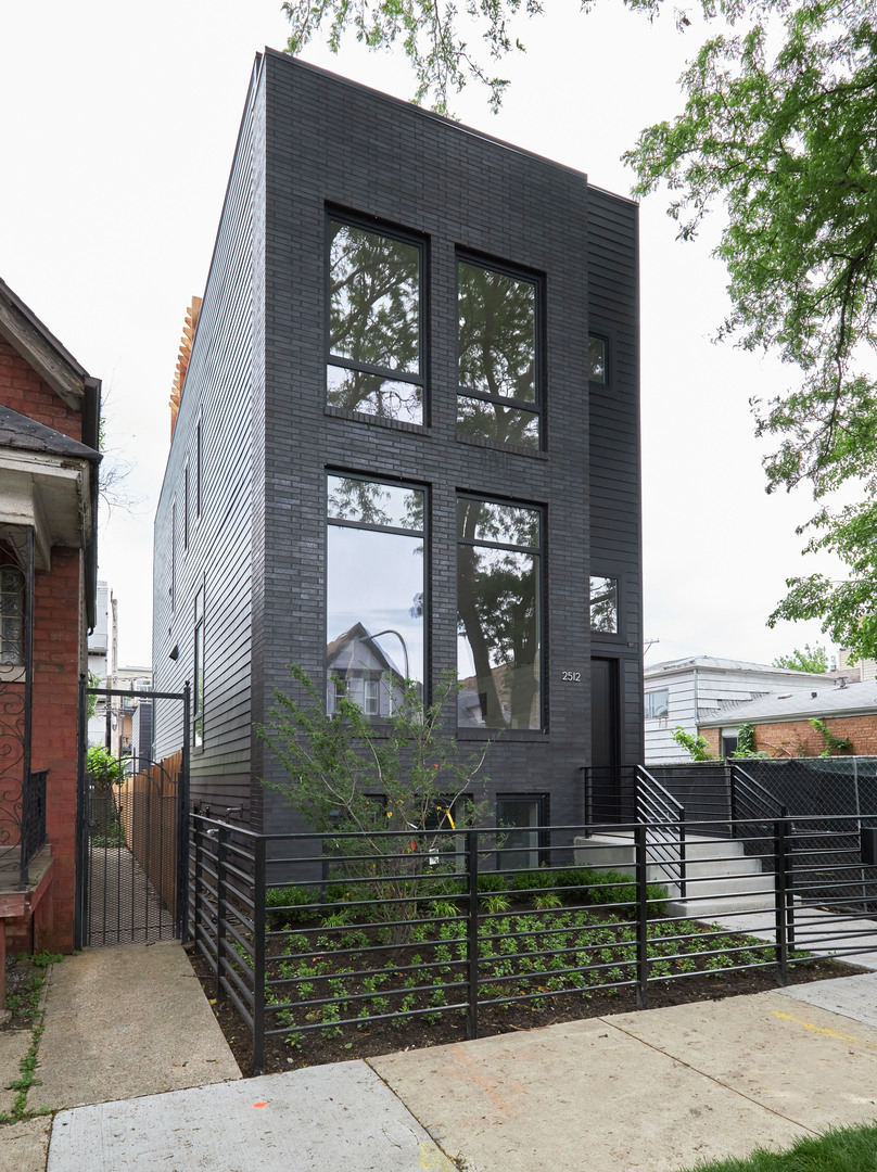 2510 West Superior Street, Chicago, IL 60612 Compass