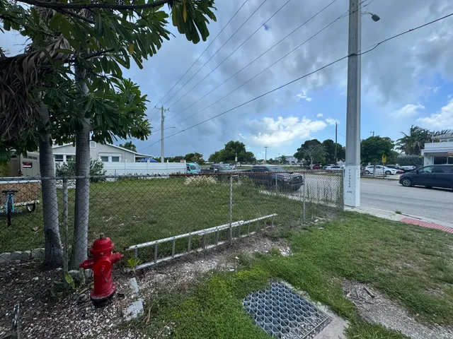 $2,500 | 2001 Flagler Avenue, Key West, FL 33040