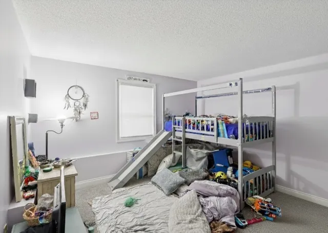 $215,000 | 352 Vale Street, Unit 1, Fall River, MA 02724